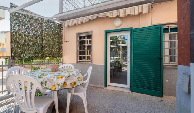 Cosy apartment in Follonica near the seabeach