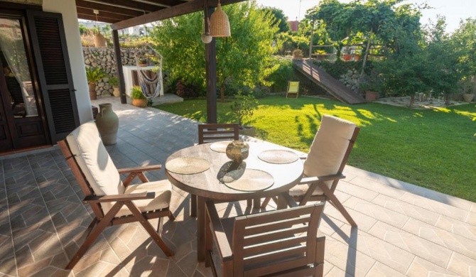 Villa Il Mandorlo with garden and terrace in Forio d'Ischia