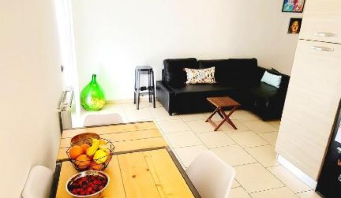 2 bedrooms appartement with furnished balcony and wifi at Formia 1 km away from the beach