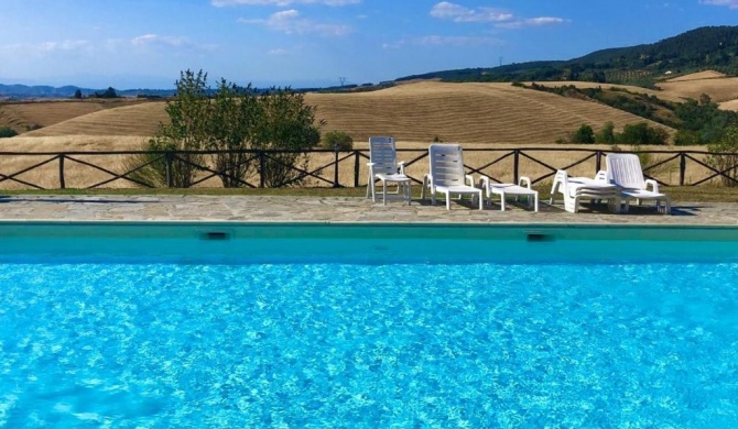 Lovely home between Volterra and San Gimignano