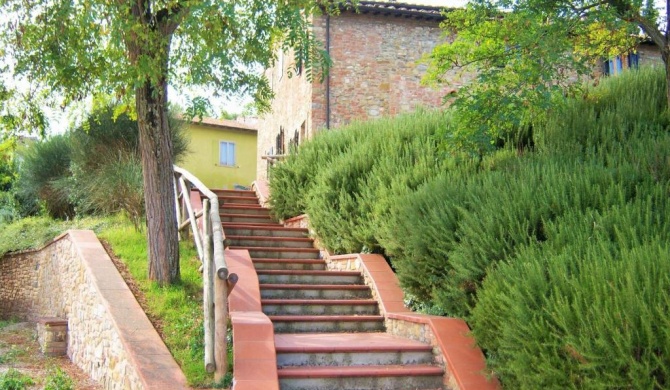 Stone Farmhouse in Gambassi Terme Fi with Swimming Pool