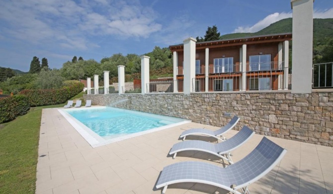 Villa Albachiara, Private Luxury villa with private pool and lake view