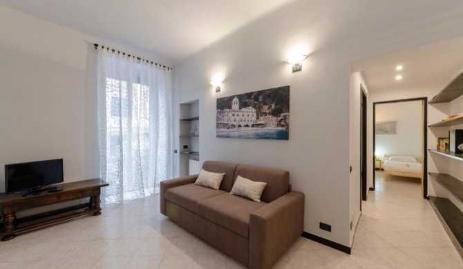 ALTIDO Modern Flat for 6 in the heart of Genova Foce