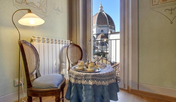 Romantic apartment in the heart of Florence