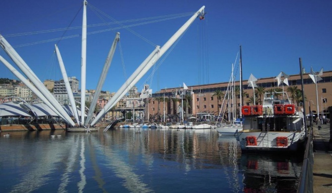 Una Porta sul Porto Antico